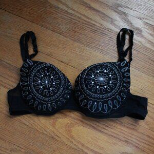 Huit 8 Stitch Accent Underwire Bra